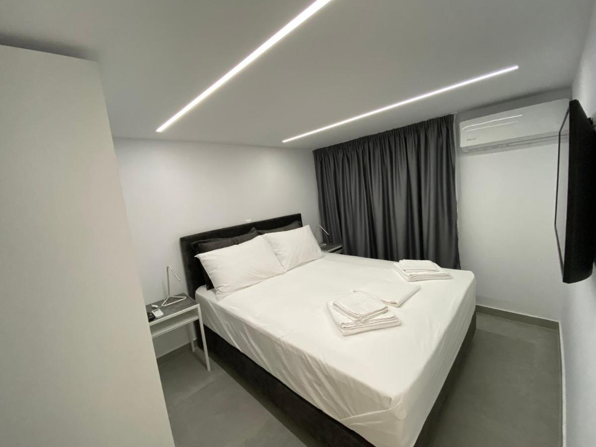 Alex Hotel